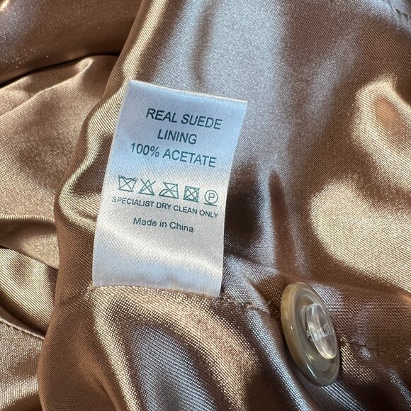 NEW LOOK Edgy Elegance: Quiet Luxury Tan Suede Blazer Flattering & Sophisticated - Picture 12 of 16